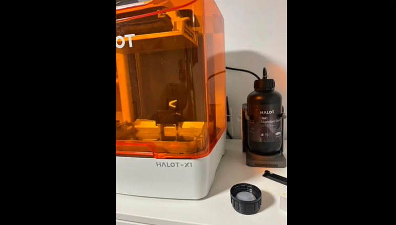 ОБЛОЖКА halot 2344.png